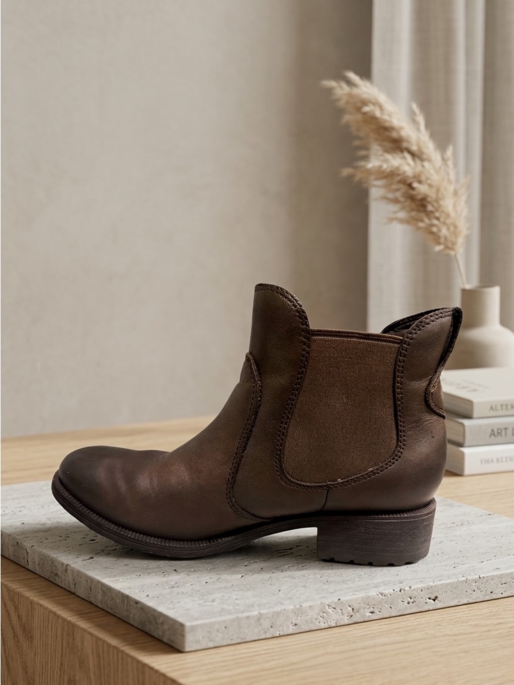 UGG Bonham III Waterproof Leather Chelsea Boots Brown Shearling Womens Size 7 38